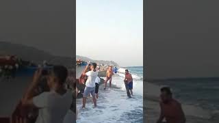 Roccalumera, sindaco vola in mare durante la processione