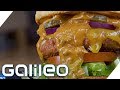 Nicht zu unterscheiden! Dieser Pflanzen-Burger schmeckt wie Fleisch | Galileo | ProSieben