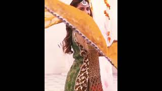 Beautiful Pakistani Actresses Wearing Traditional Dresses