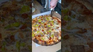 Rate this PIZZA 1-10 #pizza #lasvegas #foodchallenge