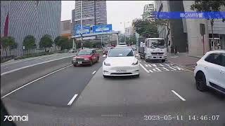 車CAM直擊 - 外賣單車阿姐極危險 要搵食都唔好害到司機喇