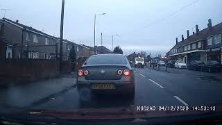 Incredibly stupid manoeuvre at faulty temporary traffic lights