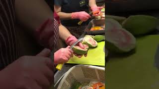 水果忍者在台灣，驚人的切水果技巧-台灣街頭小吃 FRUIT NINJA of Taiwan,Amazing Fruit Cutting Skills -Taiwan street food