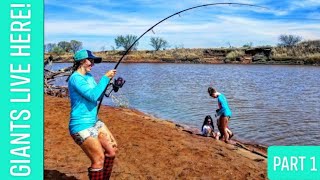 Prehistoric Paddlefish RIPPING Drag - Spoonbill Snagging With The Family - Part 1