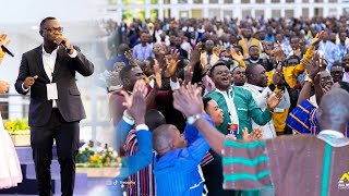 Osofo Kyei Boate leads Powerful Pentecost PRAISE🔥 at All Ministers Conference 2022