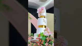 ഇത്തിരി ബല്ല്യ കേക്ക് / #cake amzing grant cake/ big wedding cake/ #indianwedding #cakedecorating