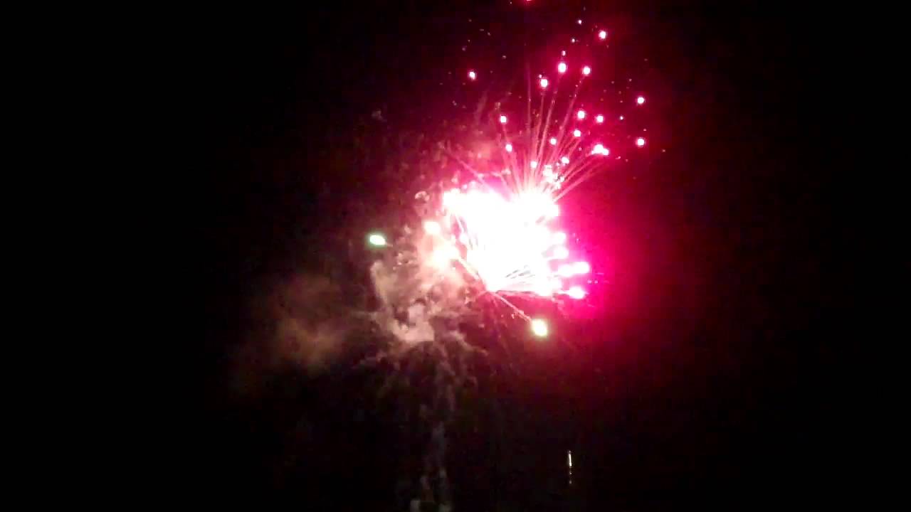 Firework B - YouTube