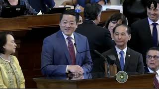 Rep. Gene Wu recognizes Rep. Bhojani and Lalani with the AAPI Caucus Freshman of the Year Award