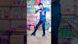 डांस बने तो बेशर्मी देखिए हमें गर्मी #shorts#YouTube shorts#dance #trending shorts