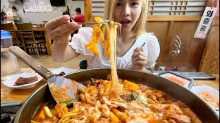 Eating Dak Galbi Muk Bang 🍗 닭갈비 먹방 กินทัคคาลบี้ (ไก่ผัดซอลเกาหลี)🇰🇷