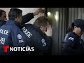 Caen los arrestos de inmigrantes por agentes de ICE en 2021 | Noticias Telemundo