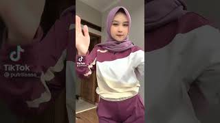 tiktok jilbab tembem.