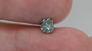 Loose Fancy Green Radiant Diamond 0.75 Carat VS2