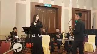 Dia (Sheila Majid) - The Nose Band Feat. Suzanne Low (Live at Wedding)