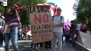 Maestros marchan en Ciudad de  México para pedir reanudación de diálogo con Gobierno