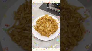 干炒牛肉河粉 | 干炒牛河 Fried Beef Flat Noodles #shorts #cooking #food