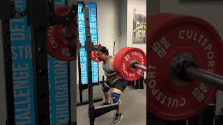 As a beginner: how many reps of squats should I do? #shorts #youtubeshorts #squa