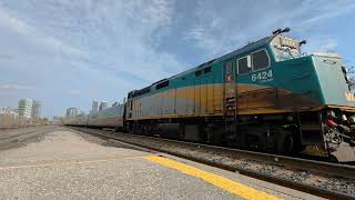 VIA Rail Canada P42DC's \u0026 F40PH-2's in Action