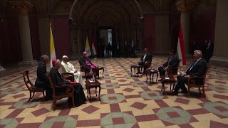 Na Hungria, papa se reúne com o presidente e o primeiro ministro