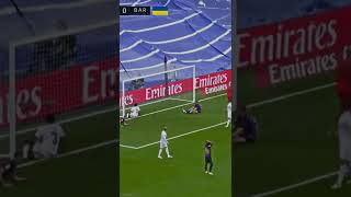 Lewa‘s big MISS in the El clasico😂