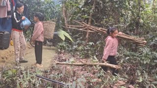 The orphan girl living alone in the wilderness was lucky to have a kind aunt who always helped her.