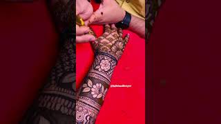 Back Hand Mehndi Design #bridalmehndi  #dulhanmehandi #henna #mehndi #mehndidesigns  #bridalmehandi
