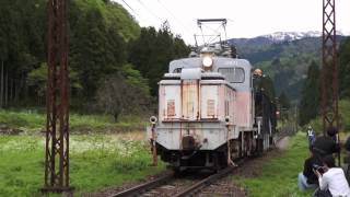 富山地方鉄道・旧上横江駅構内でのバラスト散布