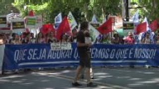 Thousands attend leftist parties march