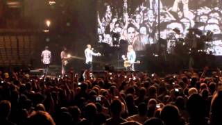 Linkin Park - 22b - Happy Bday (#LPLIVE-02-08-2011, Toronto)
