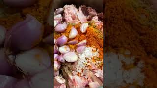 കുരുമുളകിട്ടു വരട്ടിയ ആടിൻ തലക്കറി-mutton head Roast#shorts