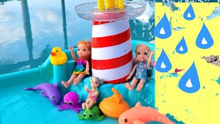 Water Park ! Elsa & Anna toddlers and friends - splash beach -  water slide - Barbie dolls