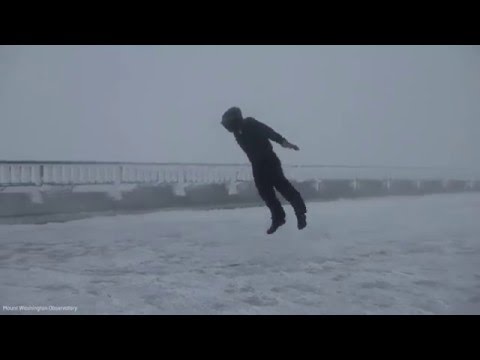 Is there snow on top of Mount Washington right now?