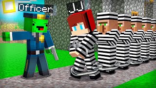 How JJ and Mikey Became WANTED in Minecraft Challenge - Maizen