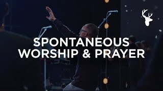 A HOLY MOMENT | SPONTANEOUS WORSHIP & PRAYER