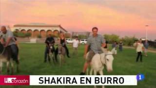 (www.Shakira-Argentina.com.ar) Shakira montando en Burro (TVE)