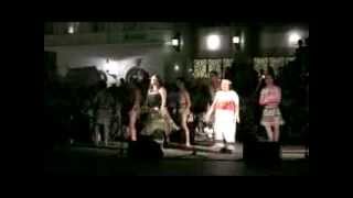 Whakaari Maori - the SHOW Haka T-com fiesta