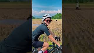 gowes keliling pedesaan di indonesia #cycling #rurallife #womencycling #roadbikecantik