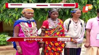 President Droupadi Murmu meets tribal community from Kandhamal in Bhubaneswar