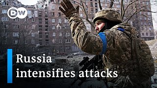 Russia escalates attacks on Ukrainian cities ahead of cease-fire talks | DW News