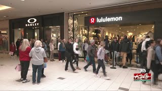 A busy Black Friday at the Empire Mall