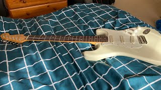 Fender Squier Japan Stratocaster 90s (unboxing/demo) Like and Subscribe