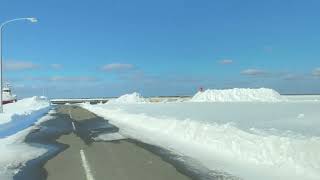 最北端の町、稚内より宗谷岬の流氷をご覧ください。昨日までの悪天候は去り晴天です。