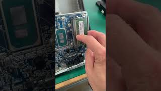 How to install a SODIMM memory