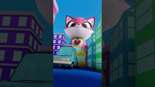 Giant Cat Attacks The City! #strawberryshortcake #shorts