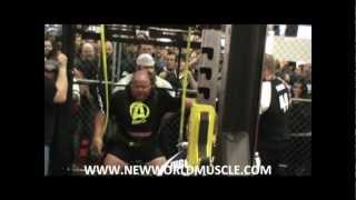 Arnold Expo 2013 - Animal Booth - 2 rep 1,025 Pound Squat