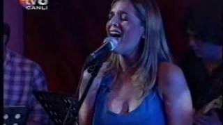 Birsen Tezer - Aşk Üzerine Söylenmemiş Her Şey