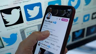 Twitter has started removing blue checkmarks from verified users