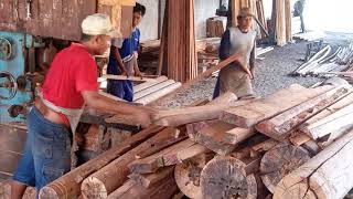 Penggergajian kayu biar pendek tapi kayunya pol lurusnya.indonesia teak sawing