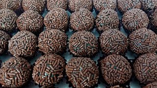 Delicioso Brigadeiro Gourmet com Cacau Preto 🍫😋 Veja o Passo a Passo!