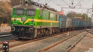 माल गाड़ी Maal Gaadi : The Goods Train Bypassing Khurai Railway Station